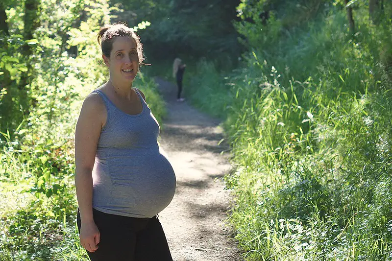 is it safe to hike a 14er while pregnant